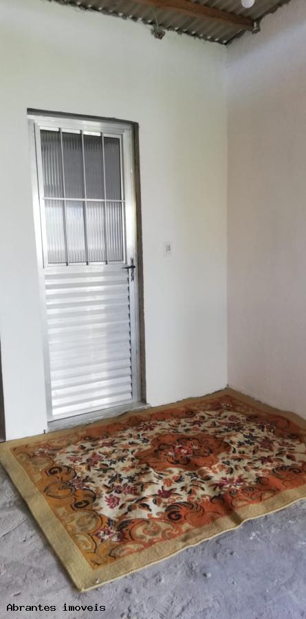 Casa à venda com 6 quartos, 250m² - Foto 5