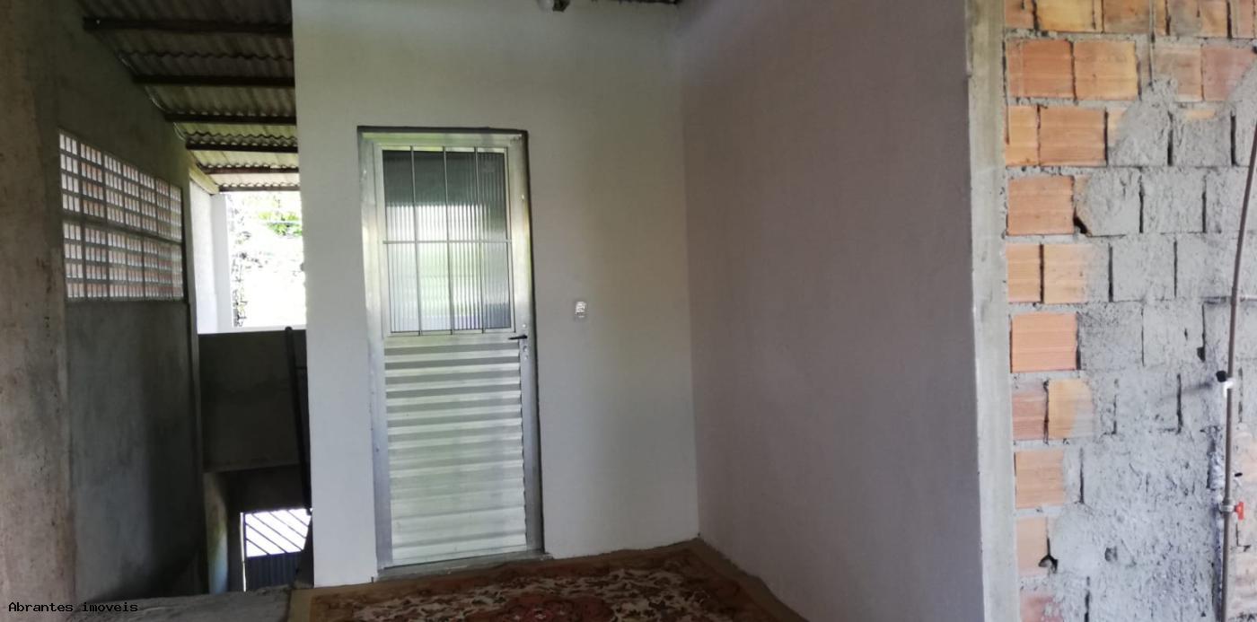 Casa à venda com 6 quartos, 250m² - Foto 6