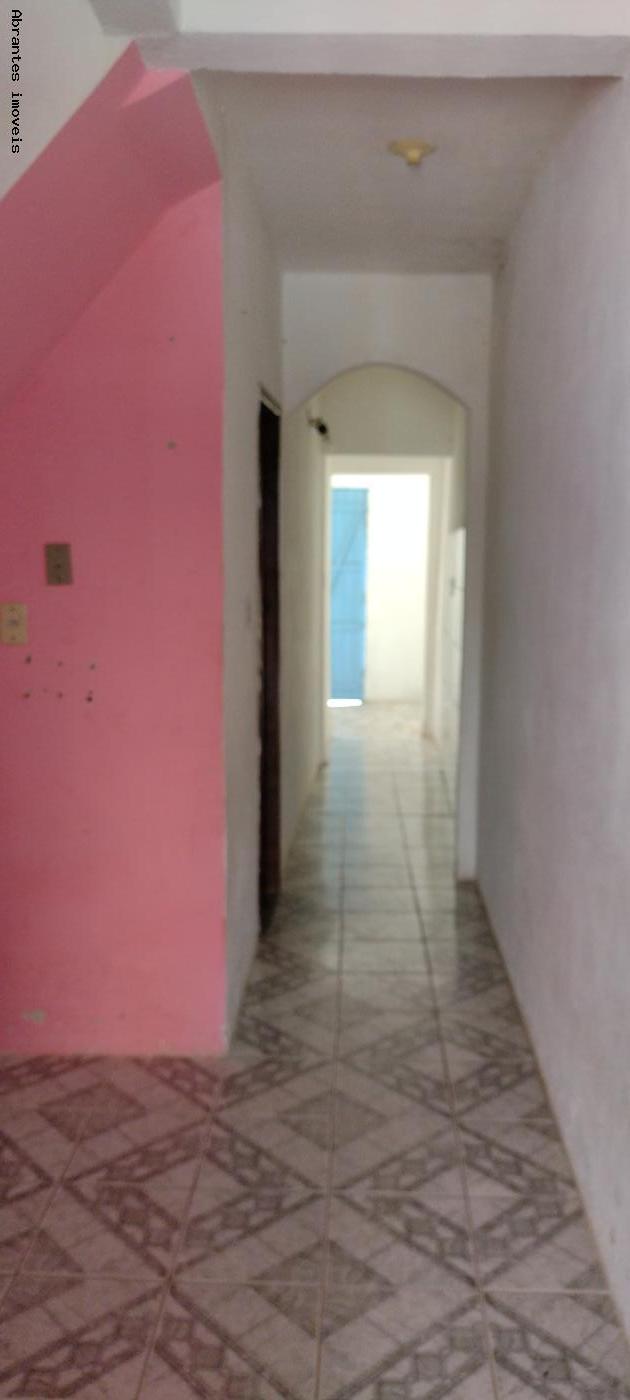 Casa à venda com 3 quartos, 80m² - Foto 17