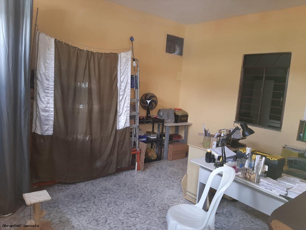 Casa à venda com 2 quartos, 130m² - Foto 18