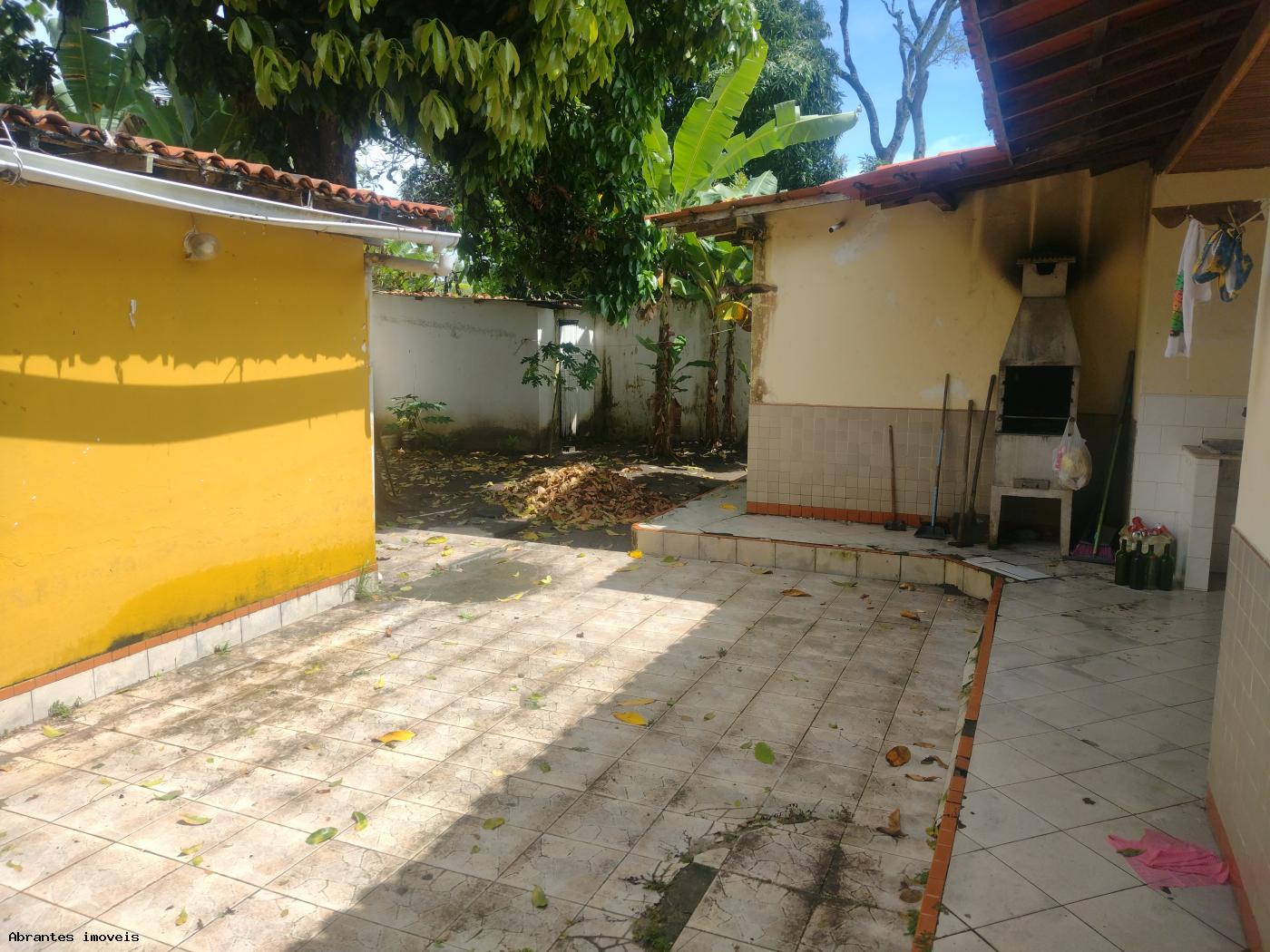 Casa para alugar com 3 quartos, 800m² - Foto 11