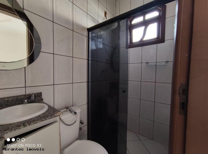 Casa de Condomínio à venda com 3 quartos, 300m² - Foto 2