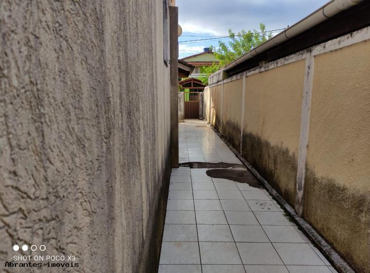 Casa de Condomínio à venda com 3 quartos, 300m² - Foto 3