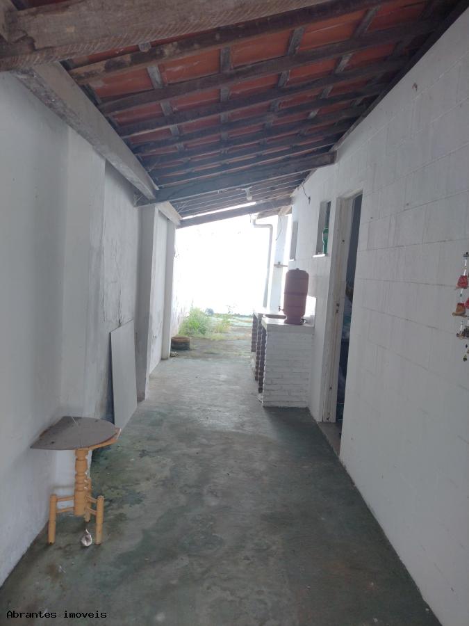 Casa de Condomínio à venda com 2 quartos, 200m² - Foto 2