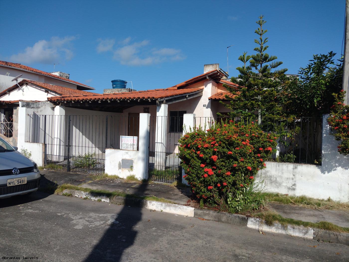 Casa de Condomínio à venda com 2 quartos, 200m² - Foto 1