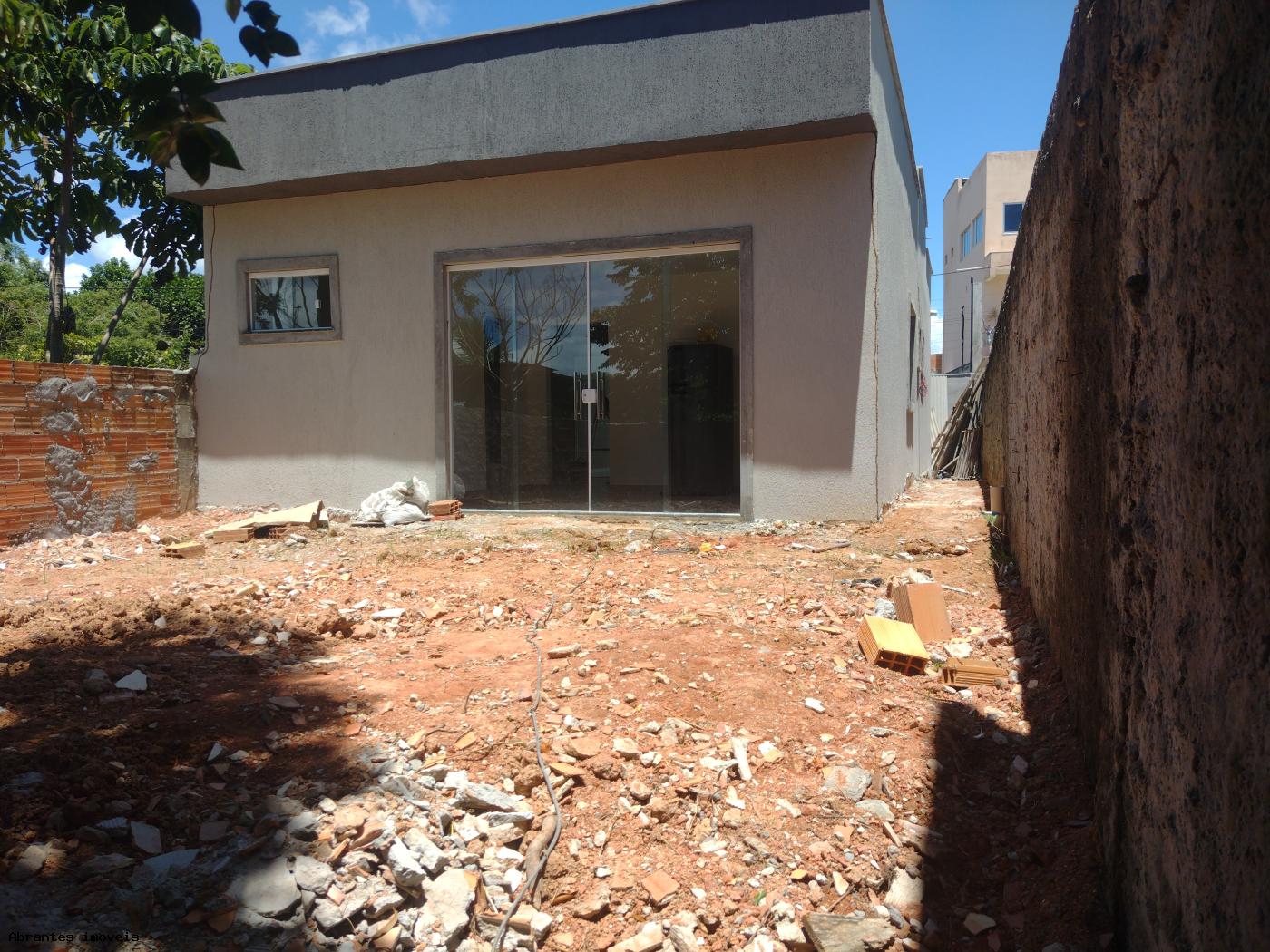 Casa de Condomínio à venda com 2 quartos, 200m² - Foto 18